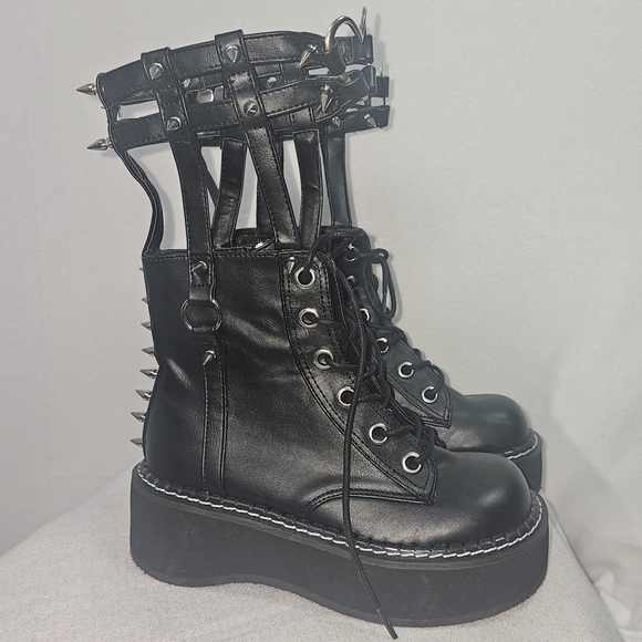 Demonia Emily-357 Black Platform Combat Boots Spikes Harness Punk Goth Sz 7-7.5 - Picture 3 of 12
